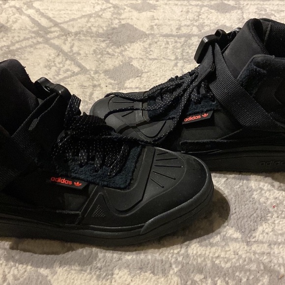 adidas Forum Hi GTX shoes main image 2